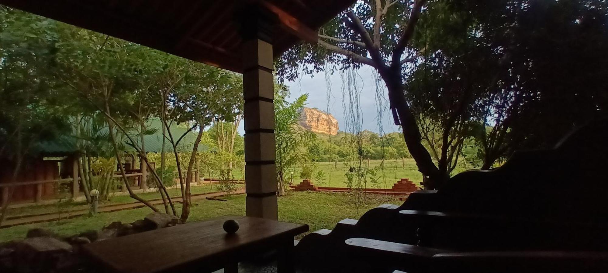 Seegiri Close-up View Guest Sigiriya Exterior foto